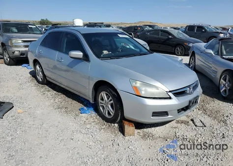 2006 Honda Accord Se z USA, uszkodzony, nr VIN 1HGCM56386A014586